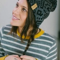 SHOKO Beanie Hat To Go Aztec