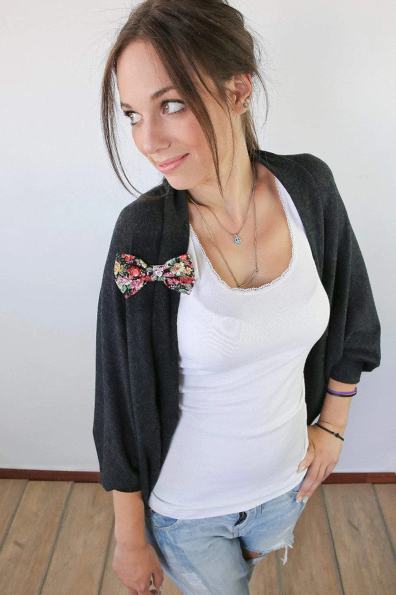 SHOKO Cardigans & Jackets Cardigan Bella Gray. 1 SHOKO Cardigans & Jackets Cardigan Bella Gray.