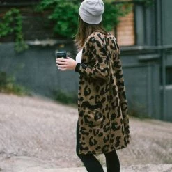 SHOKO Cardigan Leo Cardigans & Jackets