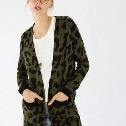 SHOKO Cardigan Leo Olive Cardigans & Jackets