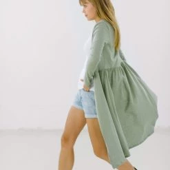 SHOKO Cardigan Mary In Olive Green. Cardigans & Jackets