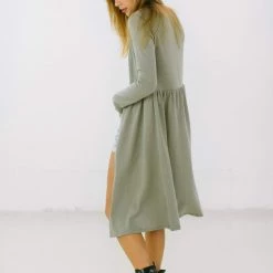 SHOKO Cardigan Mary In Olive Green. Cardigans & Jackets