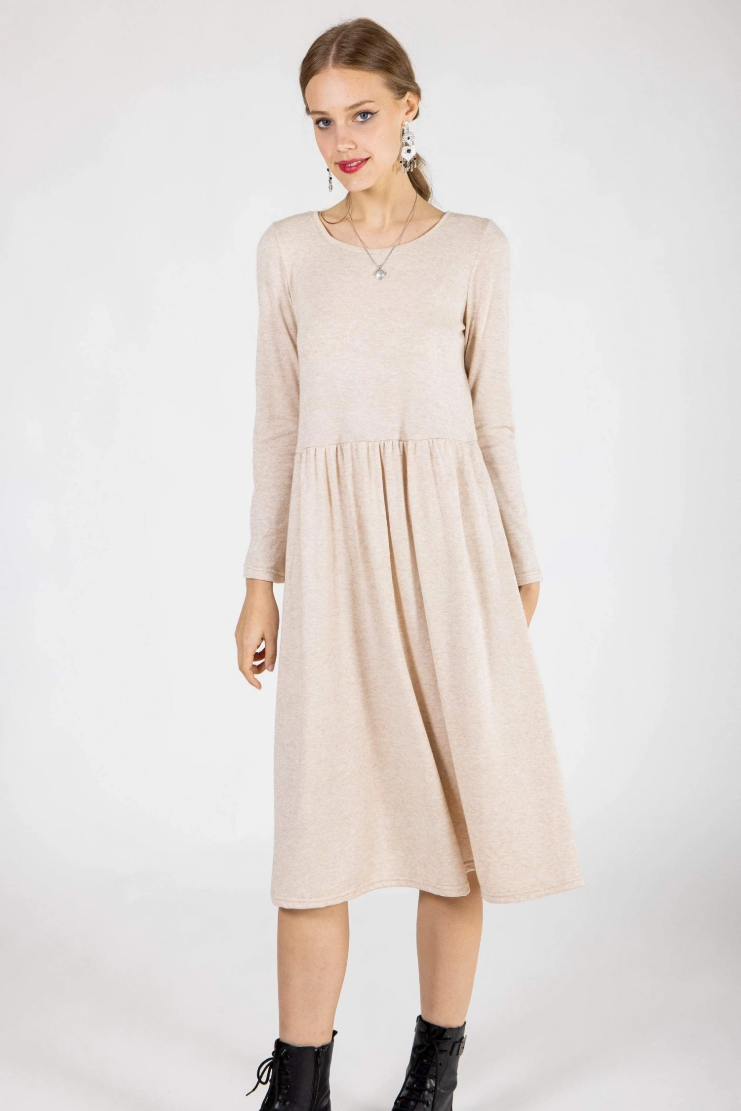SHOKO Dresses Dress Effie Cream. 7 SHOKO Dresses Dress Effie Cream.