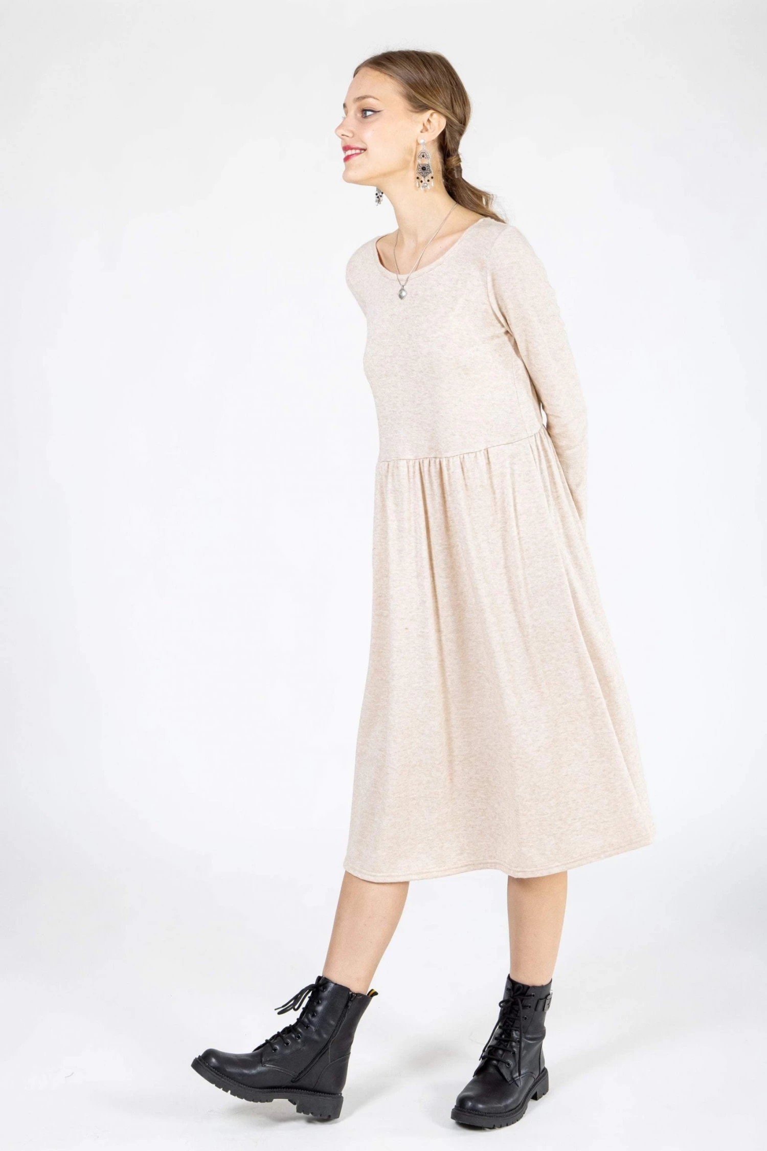 SHOKO Dresses Dress Effie Cream. 4 SHOKO Dresses Dress Effie Cream.