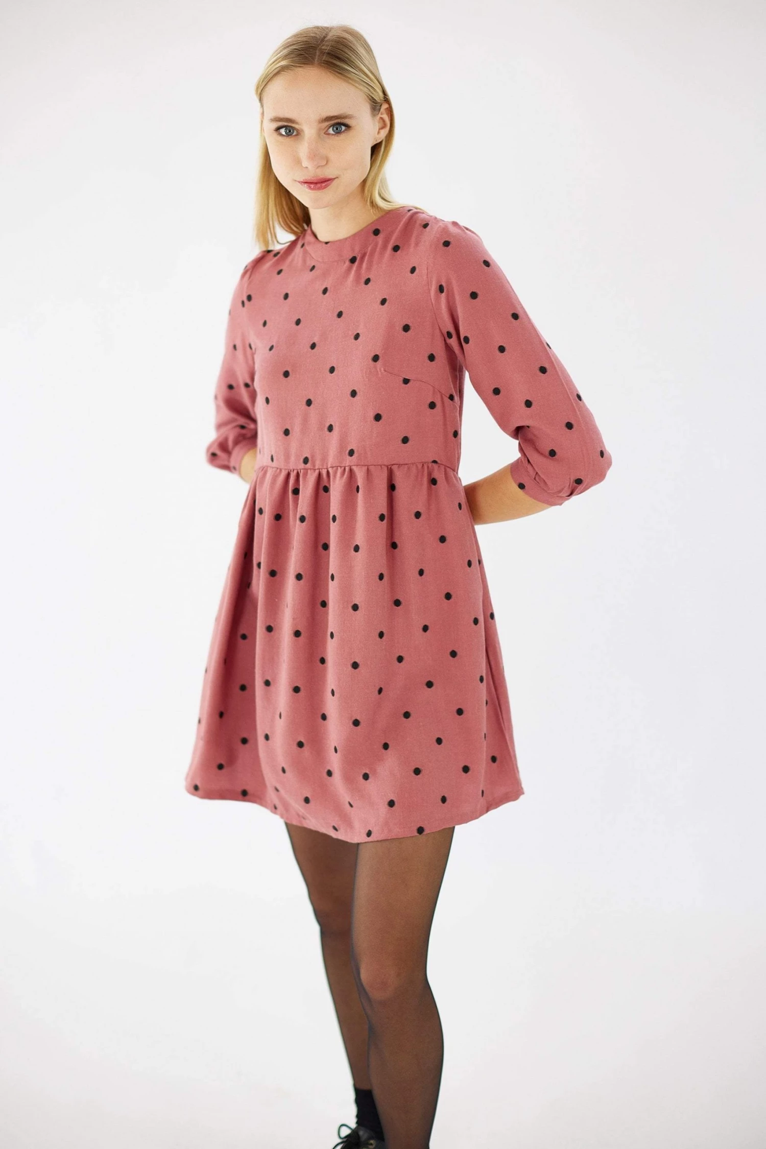 SHOKO Dress Naria Dusty Pink Polka Dots. 5 SHOKO Dress Naria Dusty Pink Polka Dots.