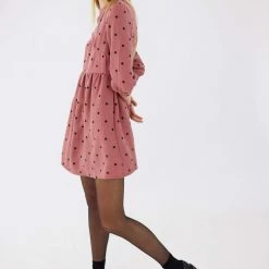SHOKO Dress Naria Dusty Pink Polka Dots. 9 SHOKO Dress Naria Dusty Pink Polka Dots.