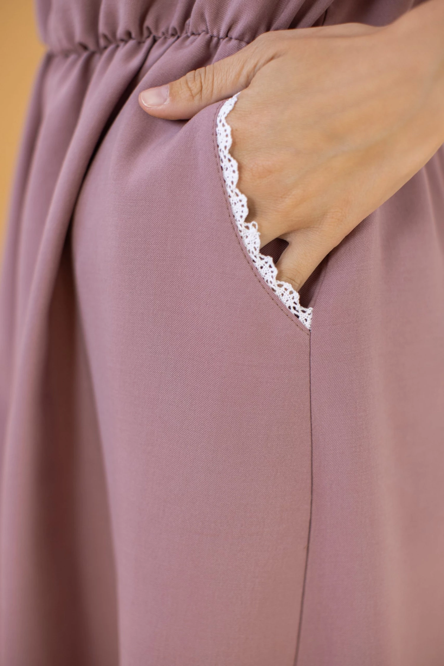 SHOKO New In Dress Rosalie Dusty Pink. 6 SHOKO New In Dress Rosalie Dusty Pink.