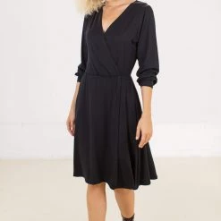 SHOKO Dress Wrappie In Black Dresses