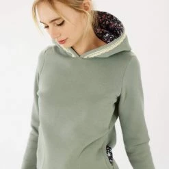 SHOKO Hoodie Annemarie Mint Floral Sweaters & Hoodies
