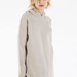 SHOKO Sweaters & Hoodies Hoodie Geneva Beige. 8 SHOKO Sweaters & Hoodies Hoodie Geneva Beige.