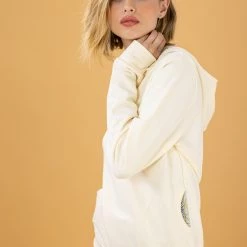 SHOKO Hoodie Memories Cream.