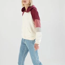 SHOKO Sweaters & Hoodies Hoodie Remi Dark Red.