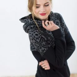 SHOKO Hoodie To Go Black Aztec