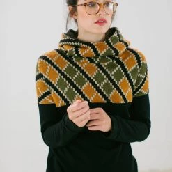 SHOKO Sweaters & Hoodies Hoodie To Go Black Patchwork. 20 SHOKO Sweaters & Hoodies Hoodie To Go Black Patchwork.