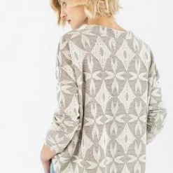 SHOKO Knit Sweater Noelle Snowflake Beige. Sweaters & Hoodies