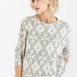 SHOKO Knit Sweater Noelle Snowflake Beige. Sweaters & Hoodies
