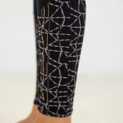 SHOKO Skirts & Bottoms Leggings Black GeoStripes. 6 SHOKO Skirts & Bottoms Leggings Black GeoStripes.