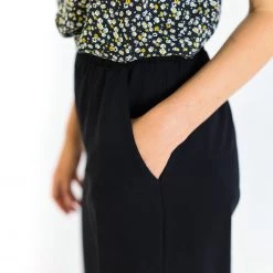 SHOKO Pants Kos Black. Skirts & Bottoms