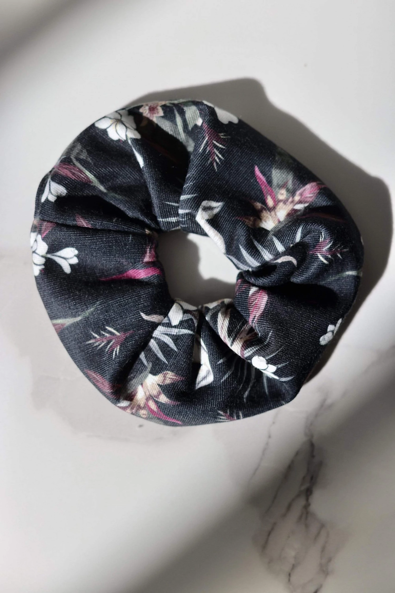 SHOKO Scrunchie Winter Flowers 1 SHOKO Scrunchie Winter Flowers
