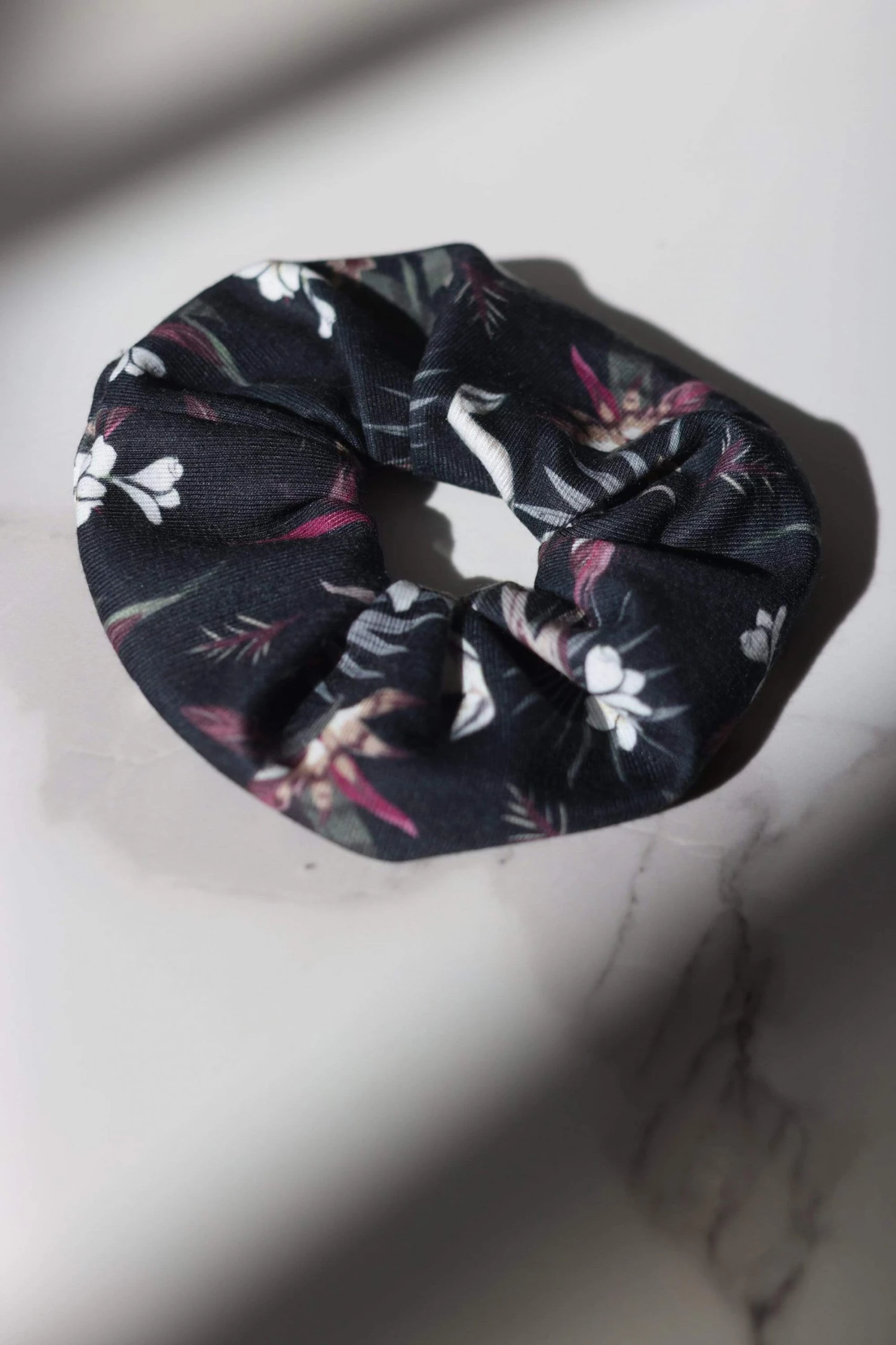 SHOKO Scrunchie Winter Flowers 2 SHOKO Scrunchie Winter Flowers
