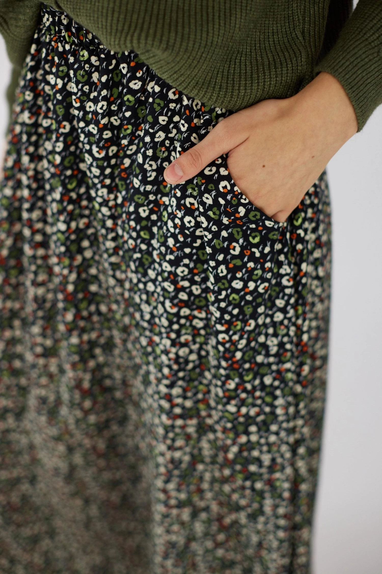 SHOKO Skirts & Bottoms Maxi Skirt Allegra Ivy. 2 SHOKO Skirts & Bottoms Maxi Skirt Allegra Ivy.