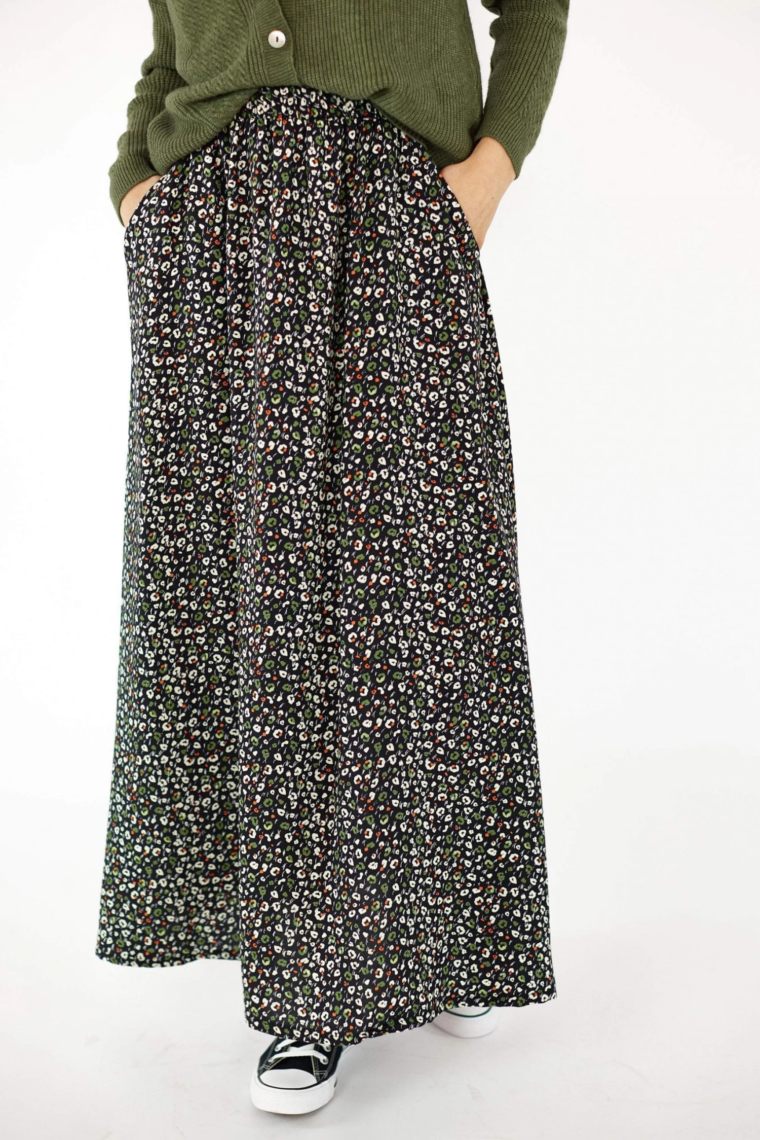 SHOKO Skirts & Bottoms Maxi Skirt Allegra Ivy. 5 SHOKO Skirts & Bottoms Maxi Skirt Allegra Ivy.