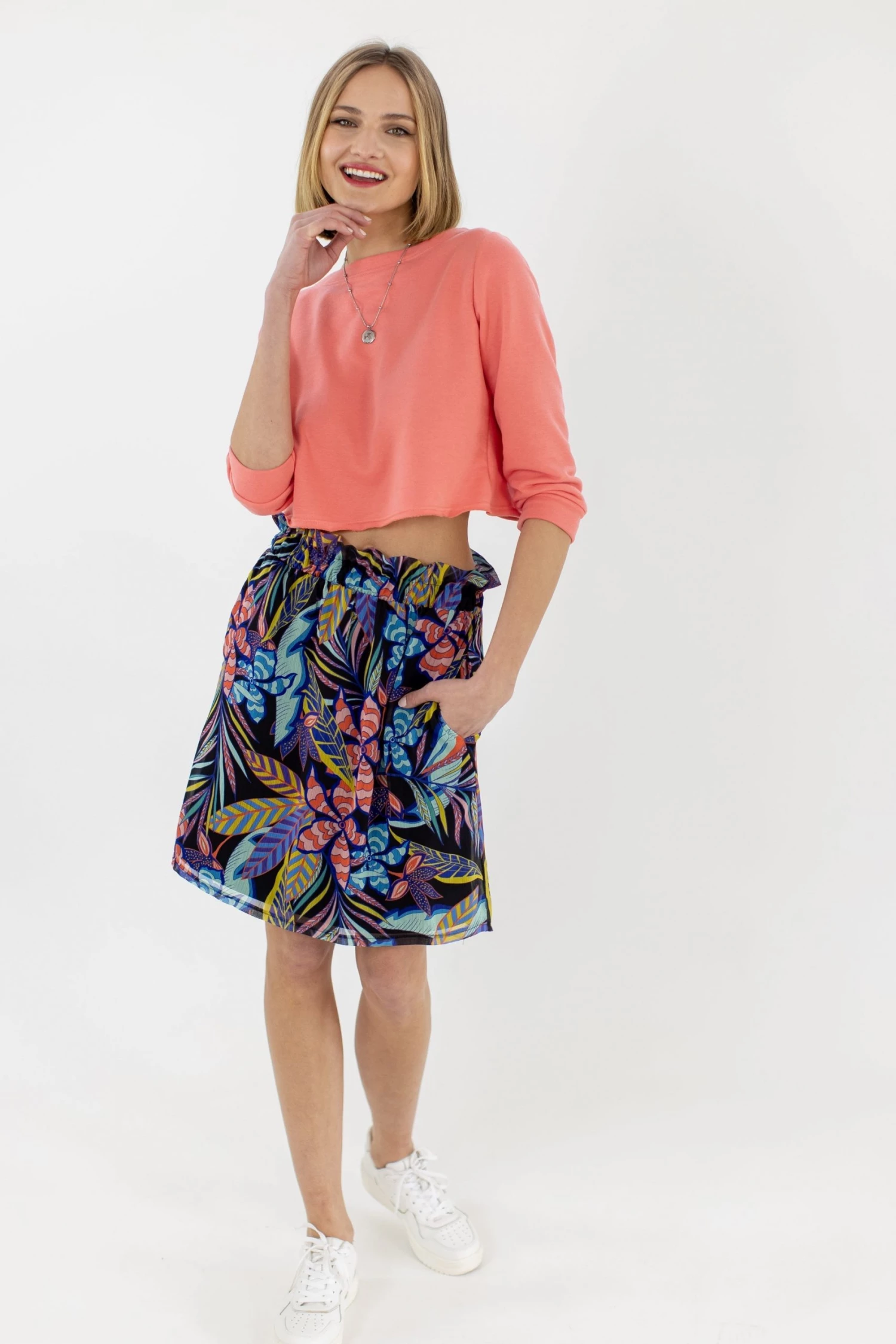 SHOKO Skirts & Bottoms Skirt Luna Flowers. 5 SHOKO Skirts & Bottoms Skirt Luna Flowers.