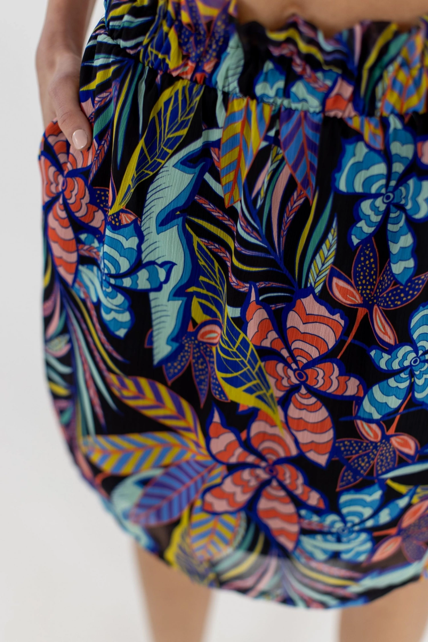 SHOKO Skirts & Bottoms Skirt Luna Flowers. 3 SHOKO Skirts & Bottoms Skirt Luna Flowers.