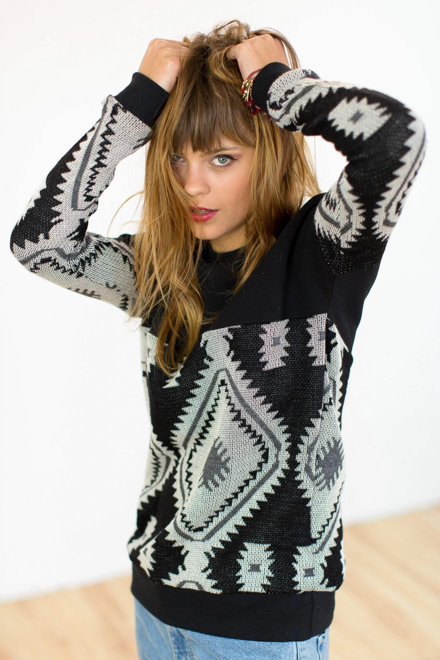 SHOKO Sweaters & Hoodies Sweater Helsinki Black Aztec. 3 SHOKO Sweaters & Hoodies Sweater Helsinki Black Aztec.