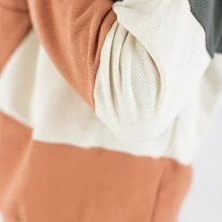 SHOKO Sweaters & Hoodies Sweater Mia Artemis.