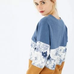 SHOKO Sweater Mia Blue Shrub Rose Sweaters & Hoodies 13 SHOKO Sweater Mia Blue Shrub Rose Sweaters & Hoodies