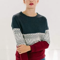 SHOKO Sweater Mia North In Dark Blue Grey, Geo & Red