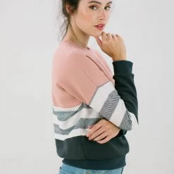 SHOKO Sweater Mia Pink Illusion Sweaters & Hoodies