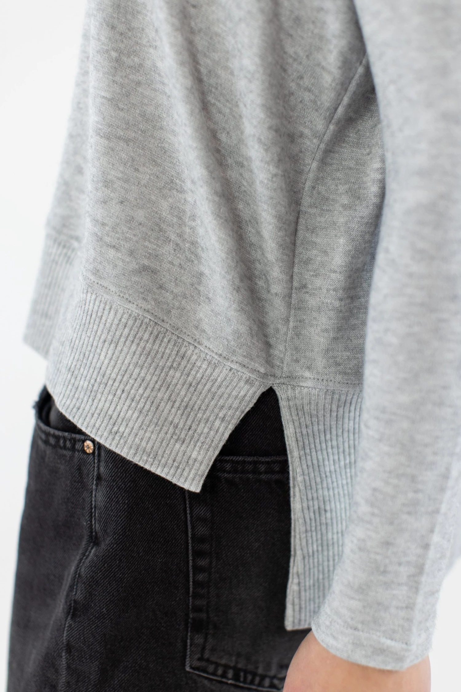 SHOKO Sweaters & Hoodies Sweater Monica Grey 3 SHOKO Sweaters & Hoodies Sweater Monica Grey