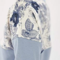 SHOKO Sweaters & Hoodies Sweater Phoria Blue Rose.