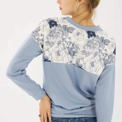 SHOKO Sweaters & Hoodies Sweater Phoria Blue Rose.