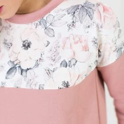 SHOKO Sweater Phoria Dusty Pink Floral. Sweaters & Hoodies