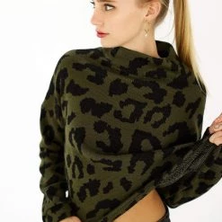 SHOKO Sweater Zoey Olive Leo Sweaters & Hoodies