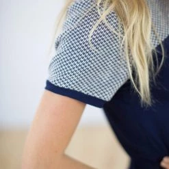 SHOKO T-shirt Higgs Navy.