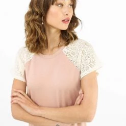 SHOKO Top Alex In Baby Pink Lace. Tops & T-Shirts