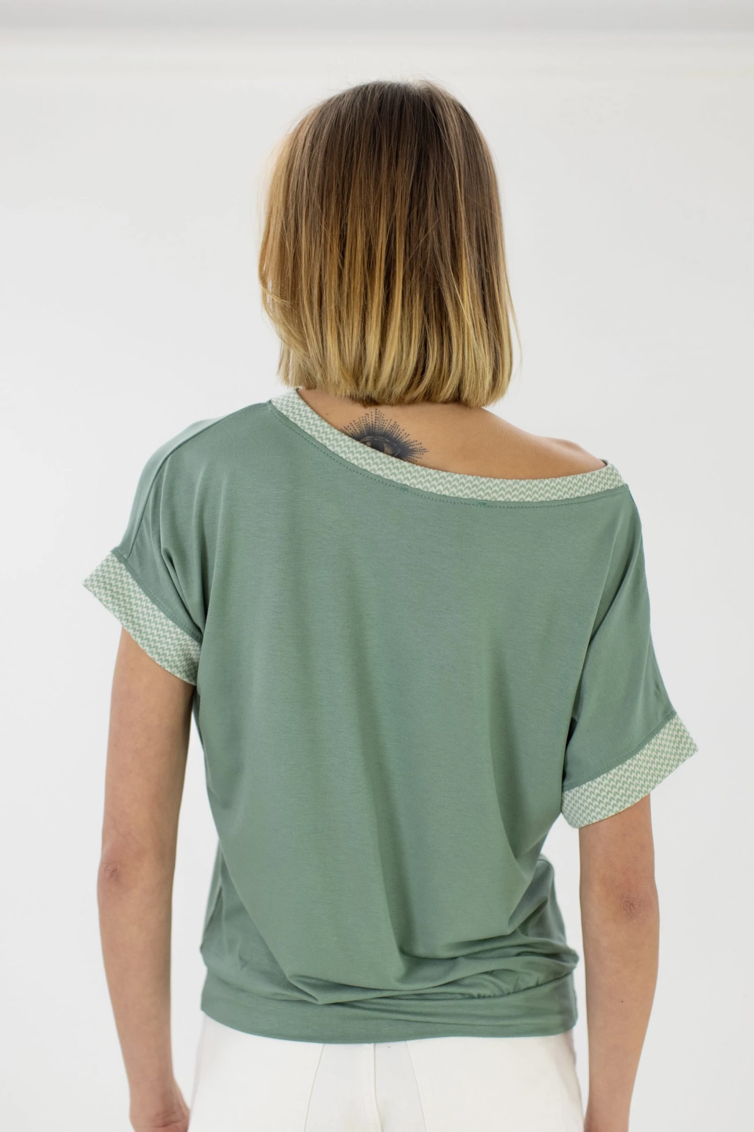 SHOKO Top Emma Mint Chevron. 2 SHOKO Top Emma Mint Chevron.