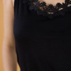 SHOKO New In Top Linda Black