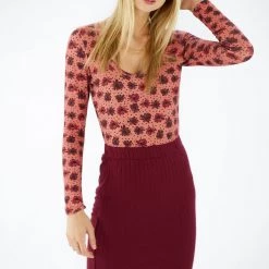SHOKO Top Lynn Red Daisies. Tops & T-Shirts