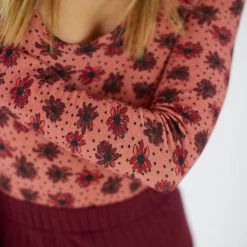 SHOKO Top Lynn Red Daisies. Tops & T-Shirts